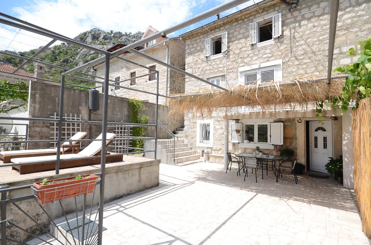 Stone House Dragutinovic Apartment Kotor Exterior photo