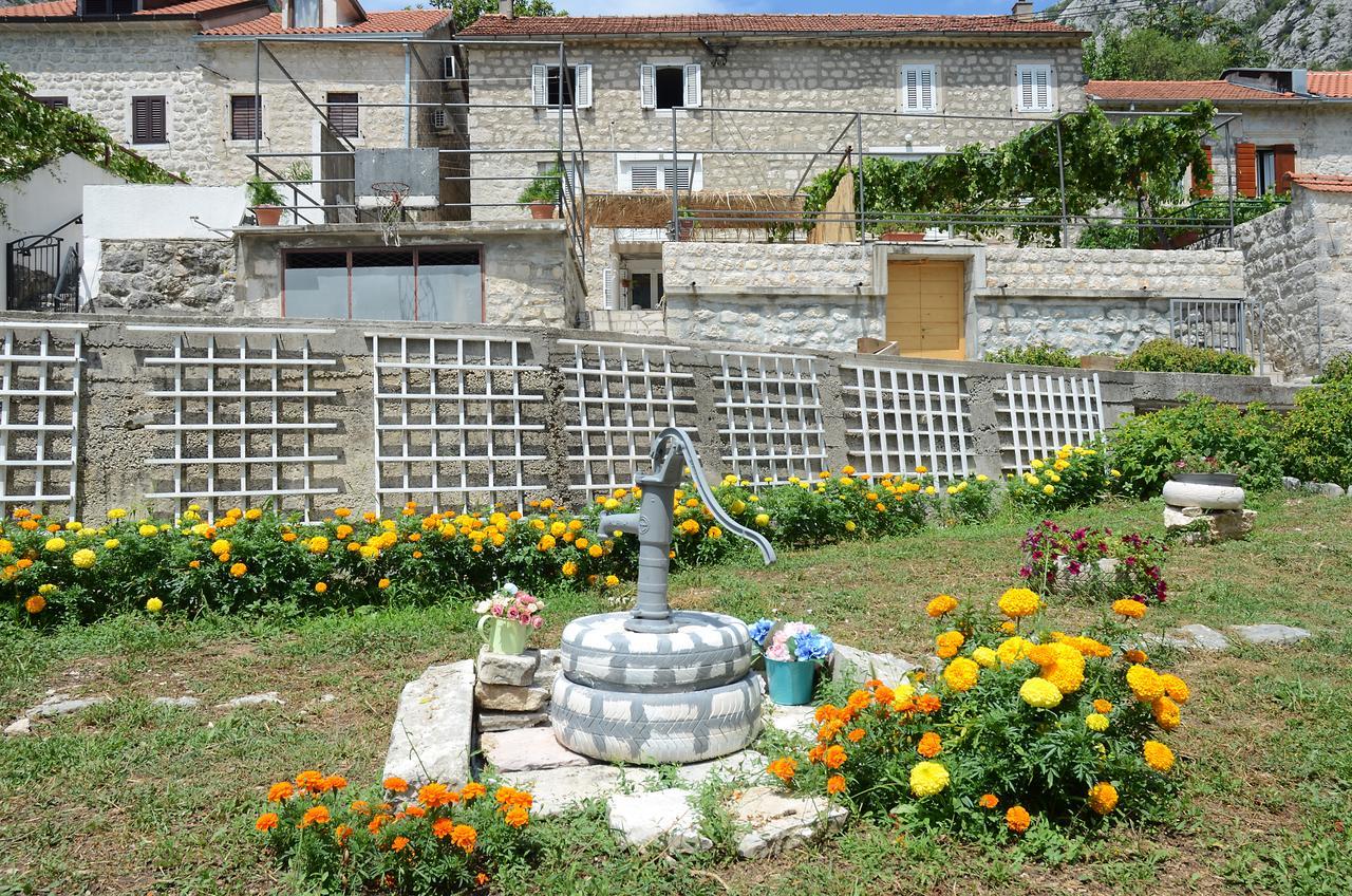 Stone House Dragutinovic Apartment Kotor Exterior photo